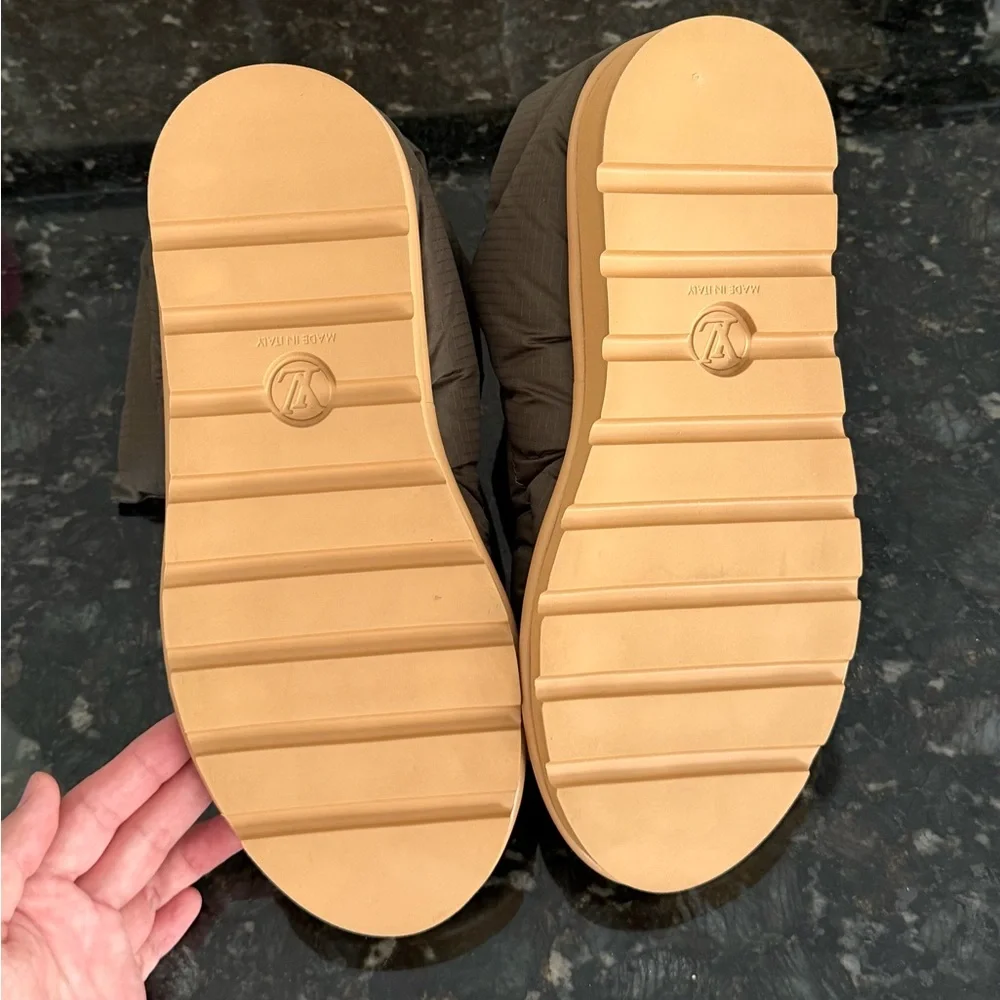 Louis Vuitton Snow Boots - Size 42 - Picture 7 of 12